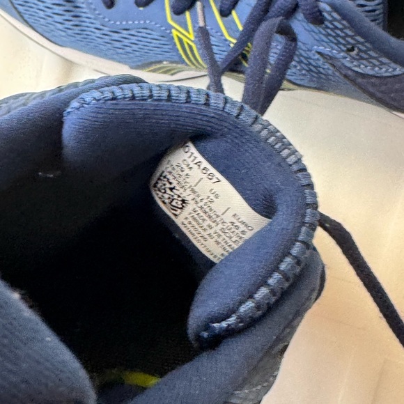 Asics Blue and Yellow Sneakers Breathable Mesh Design - Picture 6 of 10